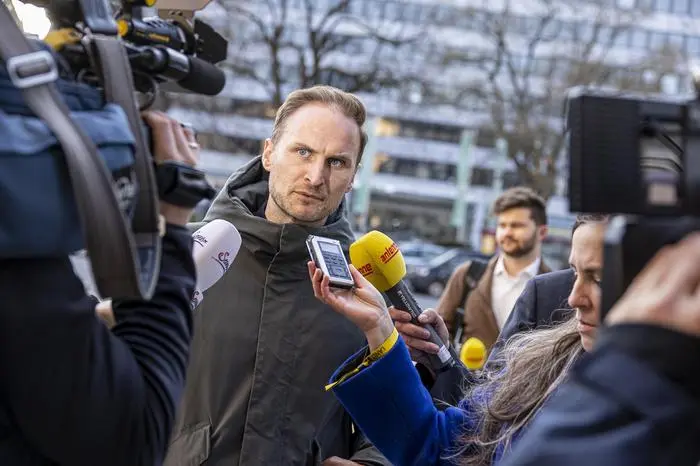 Ankunft Janos Juvan, Gerhard Köfer, Olga Voglauer, Erwin Angerer