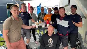 Die Holländer Niels, Maikel und ihre Freunde sind sich sicher: "Es kann nur einen Gewinner geben"