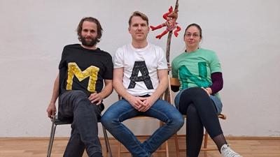 Philipp Schaffler, Andreas Ortner und Evelyn Leissenberger (von links) sind die Protagonisten in „Die männliche Komödie“ 