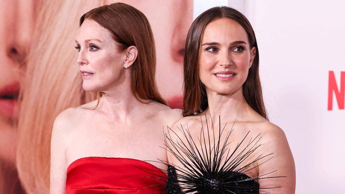  Julianne Moore and Natalie Portman 