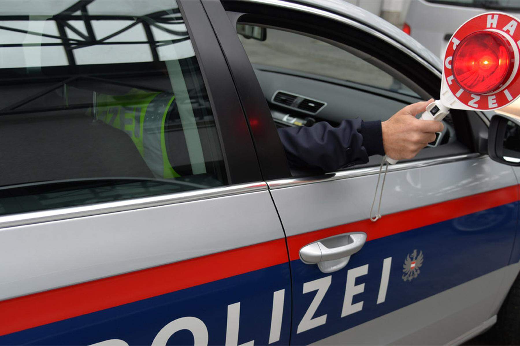 In Salzburg gefasst : Schlüssel steckte: Autodieb hatte in Kärnten leichtes Spiel  