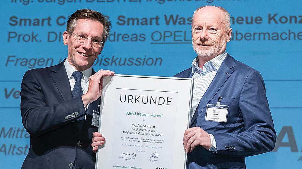 Alfred Krenn, Geschäftsführer des Abfallwirtschaftsverbandes Leoben, bekam den ARA- Lifetime-Award
