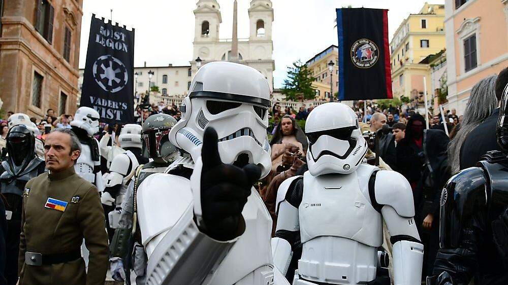 Feierten Star Wars: Troopers vor der spanischen Treppe in Rom
