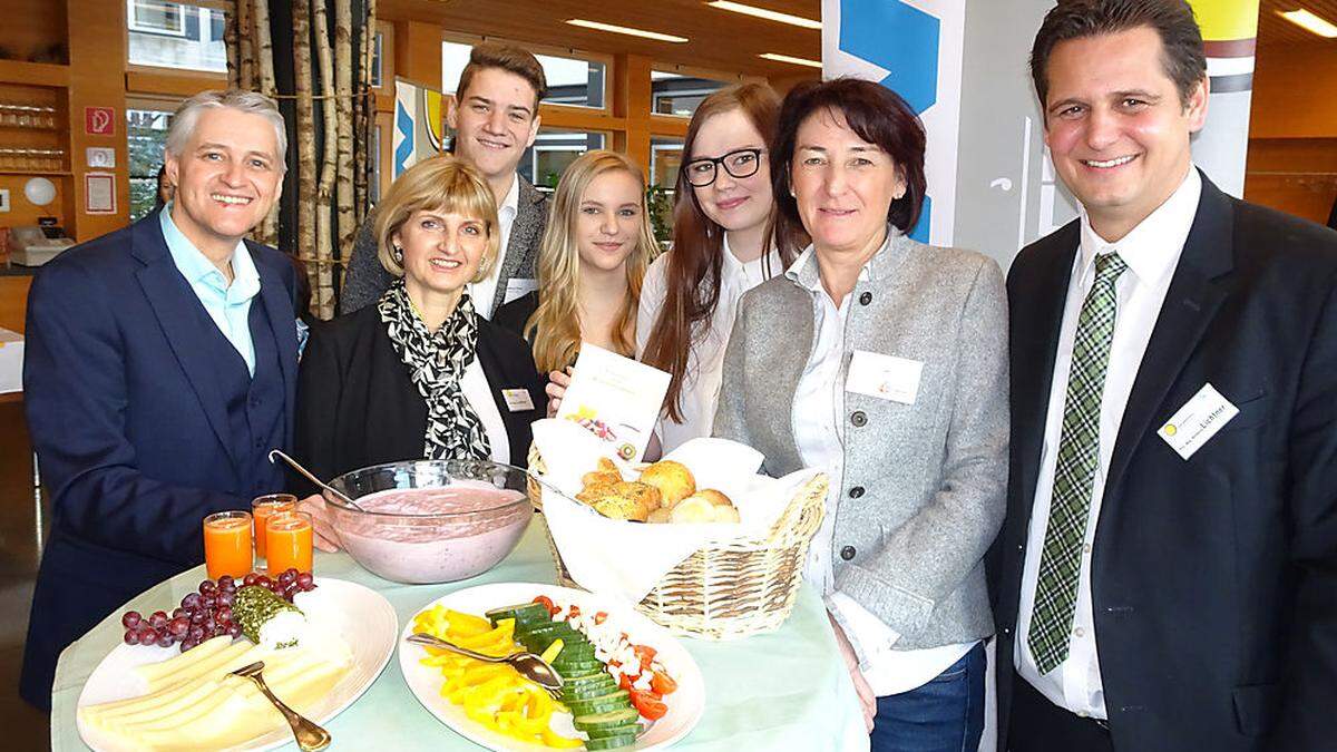 Adolf Lackner, Amata Reiner, Manuel Auer, Denise Oberwinkler, Julia Aigner, Edith Rainer und Wolfgang Lichtner