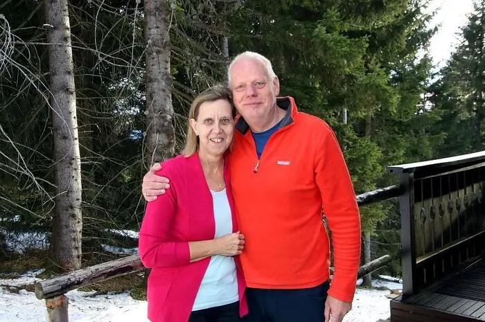 Brigitte und Johann Schenk freuen sich jedes Jahr über den Besuch der Sternsinger