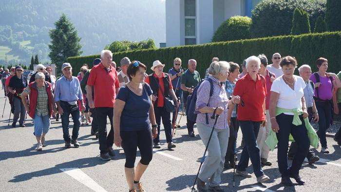 Rund 180 Senioren aus den Bezirken Murtal und Murau nahmen am Bezirkswandertag in Rothenthurm teil.