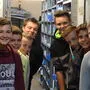 NMS-Schüler im Ersatzteillager des Autohauses Uitz