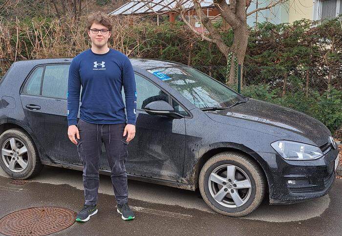 Alexander Grebenjak fährt regelmäßig mit dem Auto zur Schule