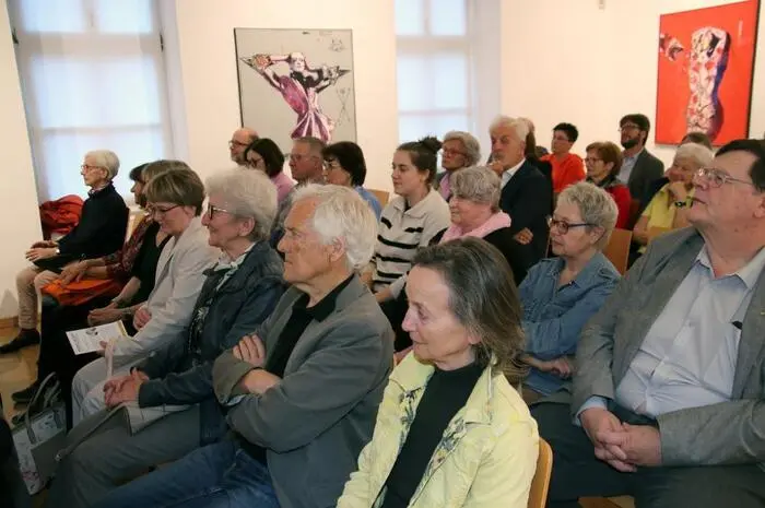 Sprachgewaltig, in packenden Bildern und Episoden erzählt Valerie Fritsch in ihrem neuen Werk von den Ungeheuerlichkeiten einer Liebe.