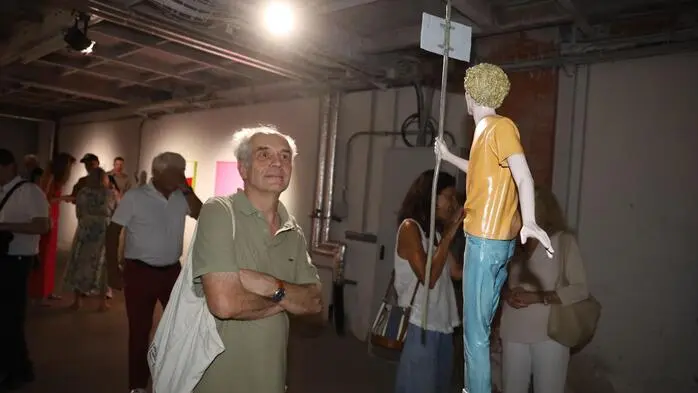 Im Rahmen des Hochsommer Festivals wurden in der Kugelmühle Mühldorf die Ausstellungen Muntean/Rosenblum und Gerwald Rockenschaub eröffnet
