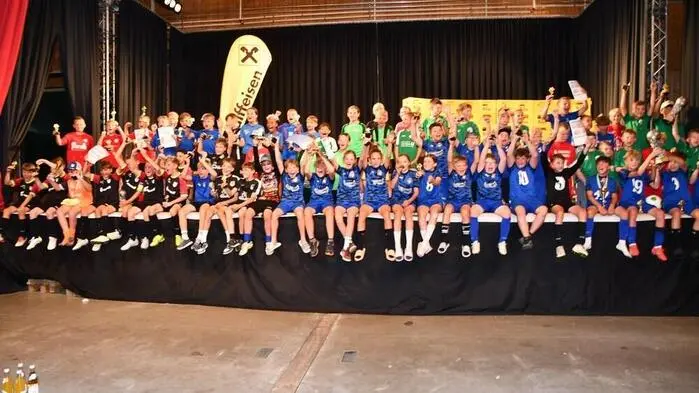 Beim 4. Murelli Kids Cup traten am vergangenen Wochenende rund 550 Kinder aus 75 Mannschaften im Josef-Leitner-Stadion an. In sechs Altersklassen wurde um Pokale gespielt, die von zahlreichen Sponsoren bereitgestellt wurden.