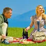 Postkarten-Idyll: Armin Assinger und Silvia Schneider in „Ein Sommer in Österreich“, heute in ORF 2