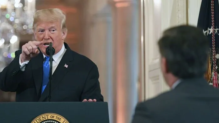 Bei den Kongresswahlen in den USA haben die Demokraten die Mehrheit im Repräsentantenhaus erobert.
