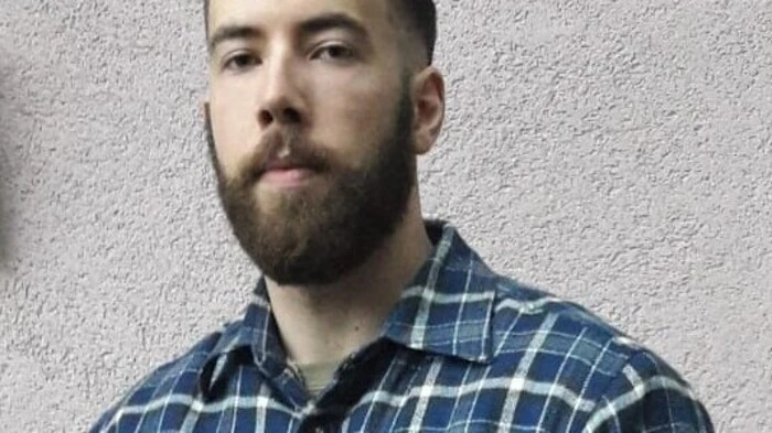 Miguel Hernández (23), Student, Graz: „Ich habe früher Lotto gespielt, dann aber aufgehört. Ich glaube nicht, dass ich wegen dem Jackpot spielen werde. Wenn doch, würde ich den Gewinn auf jeden Fall geheim halten. Das Geld erst einmal zu sparen, fände ich am sinnvollsten – vielleicht braucht man es einmal dringend. Im Alltag würde ich mir aber ein bisschen mehr Luxus gönnen.“
