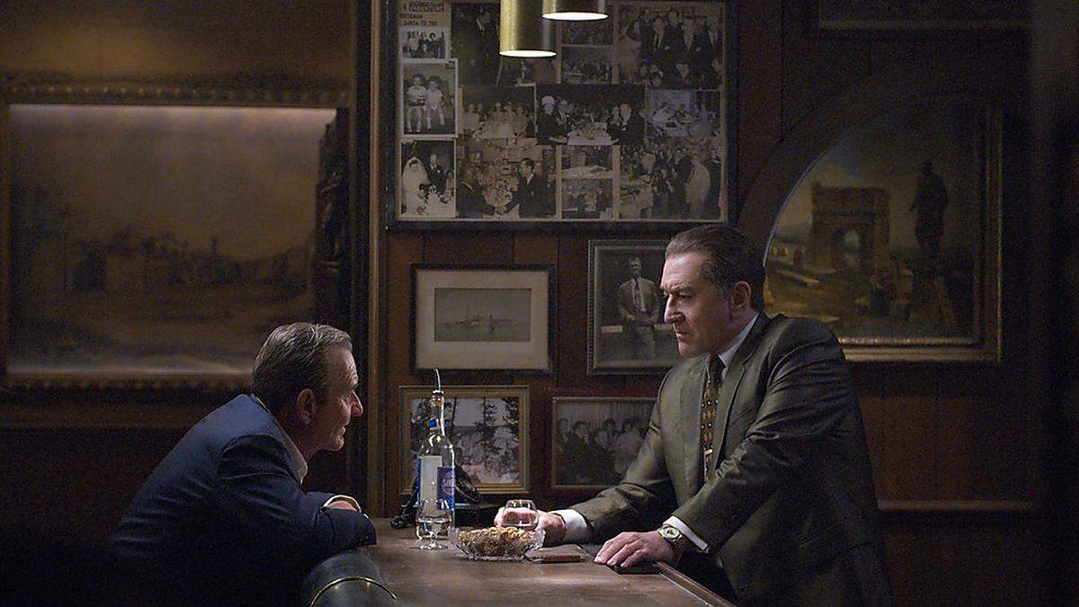 Szene aus &quot;The Irishman&quot; mit Robert DeNiro in der Hauptrolle