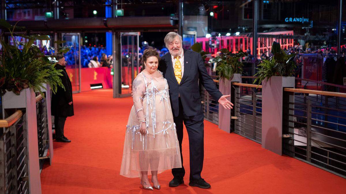 Lena Dunham und Stephen Fry bei der Weltpremiere von „Treasure“ auf der Berlinale