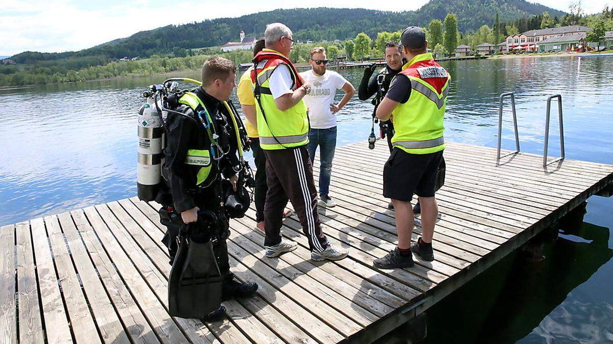 Am Donnerstagvormittag tauchten die Spezialisten nach der Munition