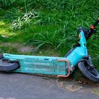 Eine Siebenjährige wurde mit einem E-Scooter gerammt