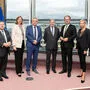 Steirische Regierer bei EU-Kommissar Hahn (4. v. r.) in Brüssel  