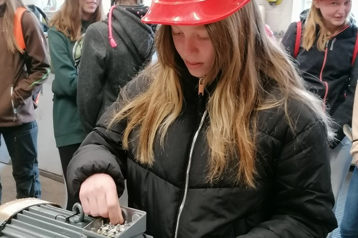 Schülerinnen der 7. und 8. Schulstufe aller Schularten wurden eingeladen, spannende Begegnungen und neue Erfahrungen im Bereich Technik, Handwerk und Naturwissenschaft zu machen.