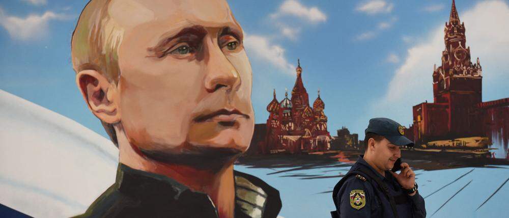 Wladimir Putin lässt nach 96.752 Menschen wegen angeblicher Straftaten fahnden