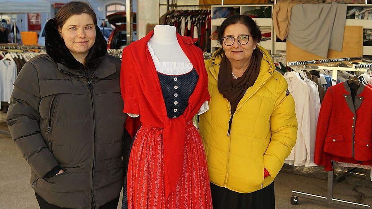 Ein Mutter-Tochter-Gespann: Sissy Wolfberger und Edith Haslinger (von links) 