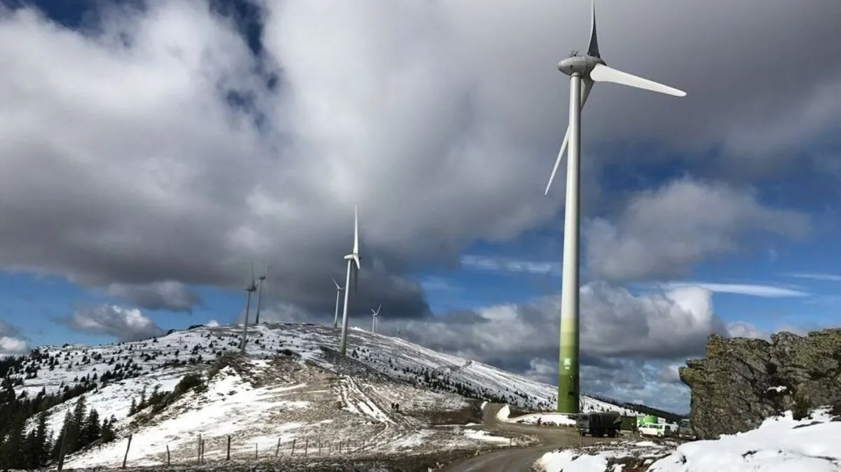 Die insgesamt 13 Windräder auf der Handalm sind von weitem sichtbar