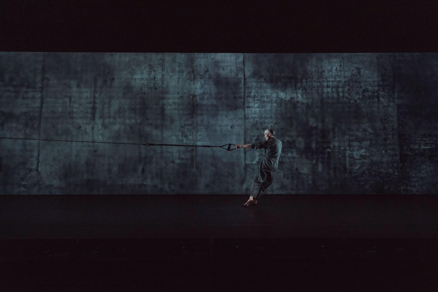 Salzburger Festspiele : „Four New Works“ mit der 85-jährigen Tanz-Ikone Lucinda Childs: Kanon der Körper in Zeitlupe