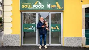 Florian Taumberger; Soulfood; Kardinalplatz 7; Fotograf Thomas Hude; Tiernahrung; Hundefutter; Katzenfutter