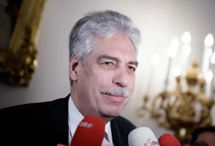 ABD0035_20170419 - WIEN - ÖSTERREICH: BM Hans Joerg Schelling (ÖVP) am Mittwoch, 19. April 2017, vor Beginn einer Sitzung des Ministerrates im Bundeskanzleramt in Wien. - FOTO: APA/GEORG HOCHMUTH