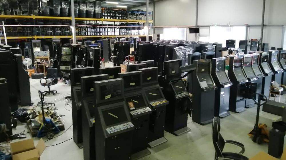 Schlag gegen illegales Glücksspiel: 600 Automaten sichergestellt