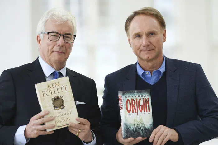 Insgesamt werden zur weltgrößten Bücherschau rund 7.300 Anbieter aus mehr als 100 Ländern erwartet. Die Verlage punkten natürlich mit großen Autorennnamen - wie hier Ken Follett und Dan Brown.