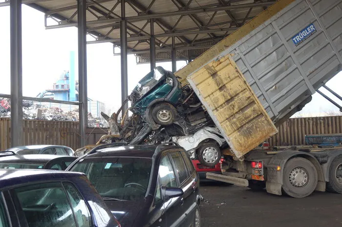 Grund sind Prämien, durch sie sollen alte Dieselmodelle von den Straßen verschwinden.