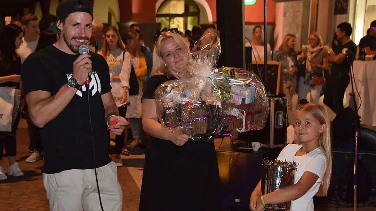 Das Charity-Grillen für Tanja war ein voller Erfolg. Bei der großen Tombola durften sich auch einige Spender über großzügige Preise freuen 