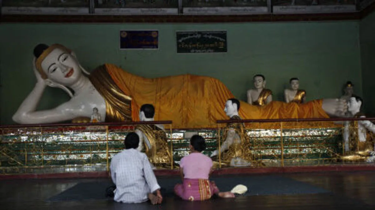 In vielen asiatischen Ländern ist es verboten mit Schuhen in buddhistische Sakralbauten zu gehen