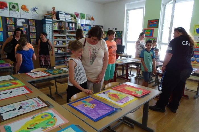 Am Dienstag, dem 12. Juni, präsentierten die stolzen Schüler nun die Ergebnisse des Projektes in Form einer Abschlussaustellung.