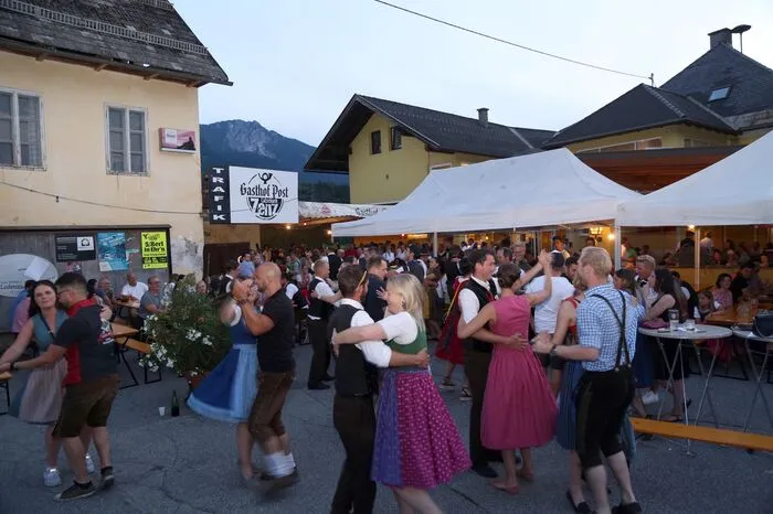 Kirchtag Latschach in Finkenstein, Faakersee, Gasthof Pension zur Post