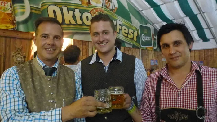 Das Leobener Wiesenfest auf der Brandlwiese öffnet am Freitag sowie am Samstag jeweils um 15 Uhr seine Pforten. Am Sonntag gibt es einen Frühschoppen ab 10.30 Uhr.