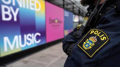 Polizei gehört zum Bild vor und in der Malmö-Arena