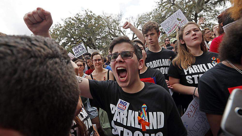 Die jungen und zornigen Überlebenden des Schulmassakers von Florida haben eine Bewegung ins Leben gerufen, welche die Politik unter Druck setzt