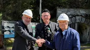 Peter Koch (AGGA), Fritz Fleischmann (Knappen- und Hüttenverein Trieben/Hohentauern) und Erich Moscher (Naturerlebnispark Hohentauern)