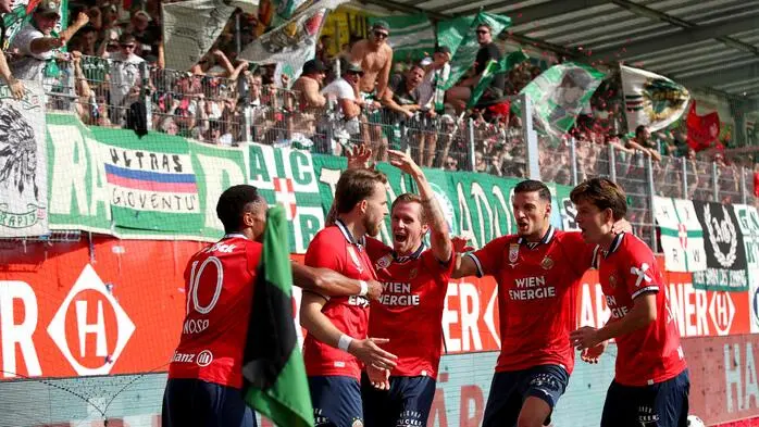 Rapid jubelte auch in Ried über einen Sieg