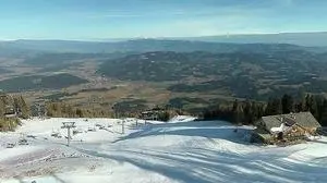 Weiße Pisten, blauer Himmel - am heutigen Donnerstag zeigt sich die Petzen von ihrer schönsten Seite