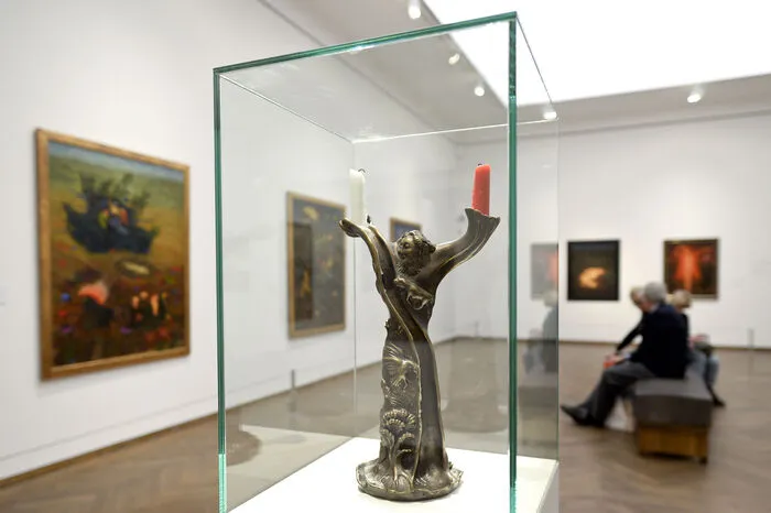 Anlässlich seines 85. Geburtstag widmete ihm das Leopold Museum in Wien unter dem Titel "Gesamt.Kunst.Werk" eine Werkschau aus.