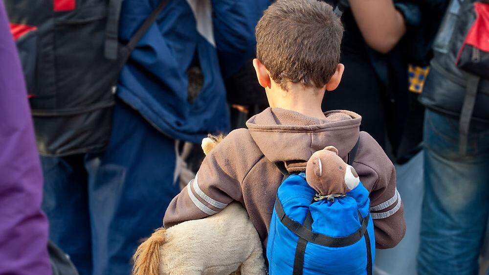 Unzählige Kinder und Jugendliche wurden alleine auf den Weg nach Europa geschickt. Hier entscheidet sich ihr Schicksal 