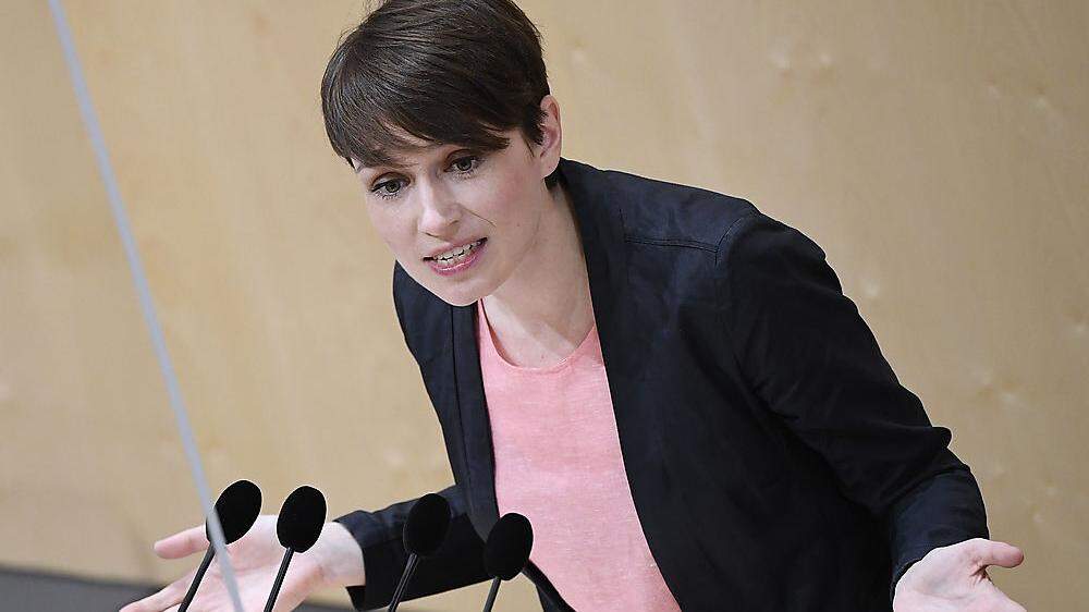 Grüne Klubchef Sigrid Maurer: Die Versuche der Tiroler ÖVP, den Sager zu relativieren, seien &quot;erbärmlich&quot;