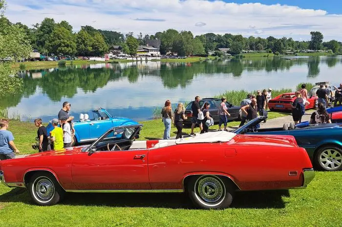 Die Cabrio-Oldtimer sorgten für Aufsehen.