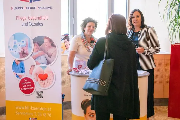 Rund 200 Personen fanden sich ein. Organisiert wurde die Veranstaltung von ÖGB, Arbeiterkammer und bfi Kärnten. Die Veranstalter sprachen in einer Aussendung von einer erfolgreichen Messe.