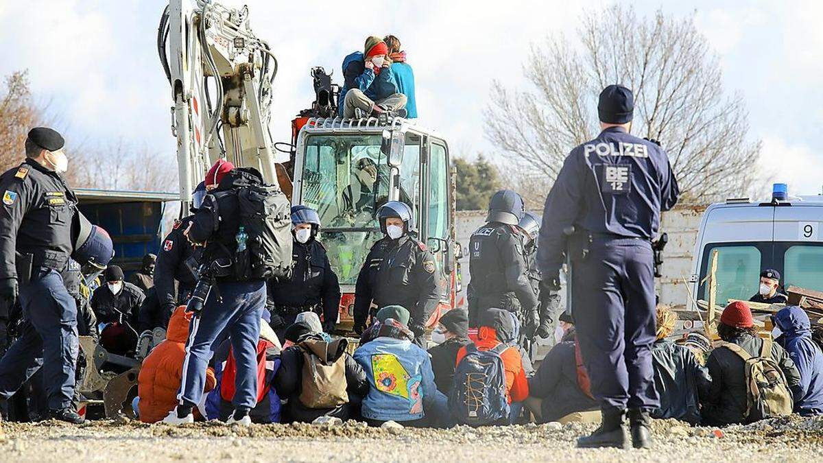 Das Lobau-Camp wurde von der Polizei geräumt