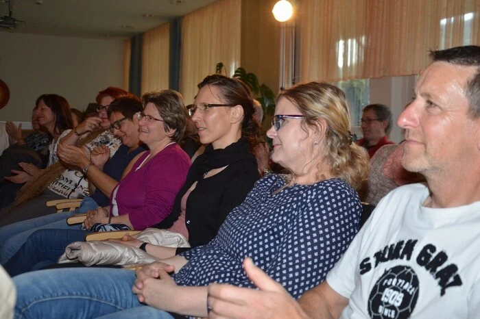 Die nächsten Aufführungen sind am 27.4. in Oberwölz, 10.5. in Neumarkt, 11.5. in St. Lambrecht, 17.5. St. Georgen am Kreieschberg und 18.5. in Niederwölz.